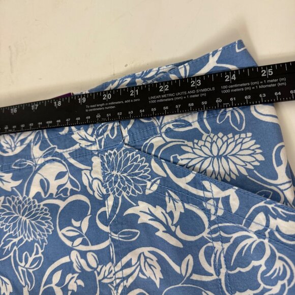 Lane Bryant Tropical Shorts Plus Size 28 Blue White Summer Style Cruise Fashion - Picture 10 of 12